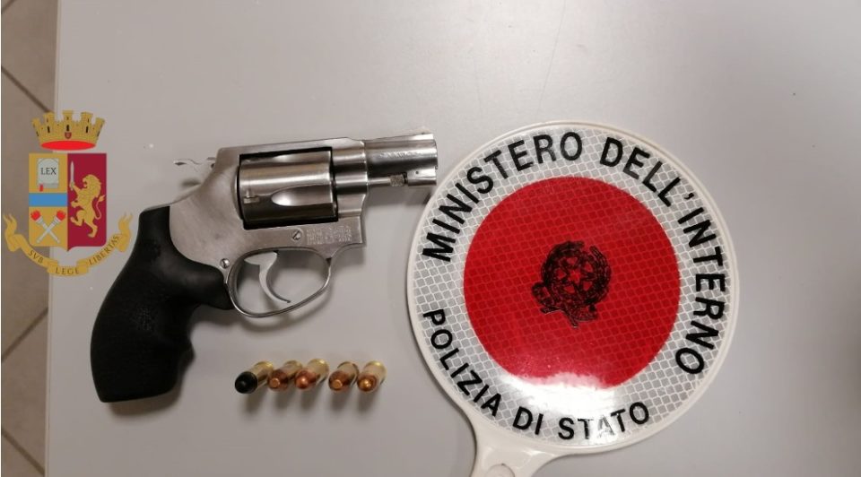 pistola casoria