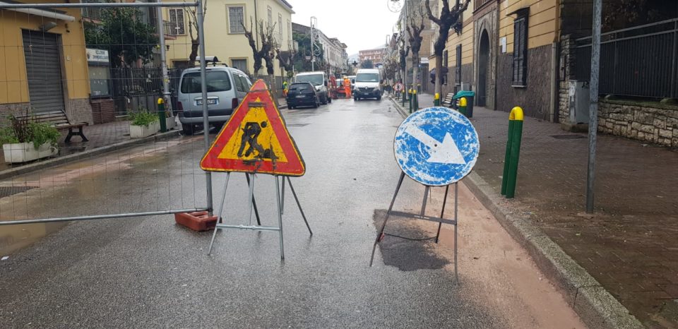 strada bloccata acerra perdita di gas